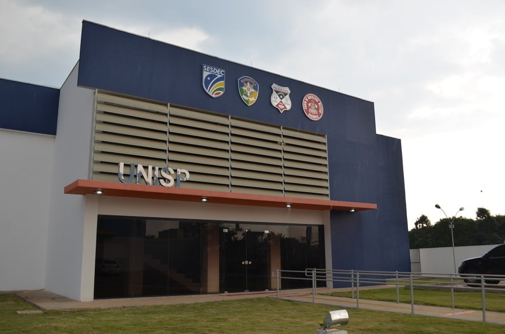 HOMEM É DETIDO APÓS ASSALTAR MULHERES SIMULANDO ESTAR ARMADO EM VILHENA - News Rondônia