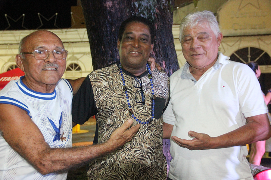 FESTA PELO DIA DO SAMBA MESMO COM MUITA CHUVA - News Rondônia