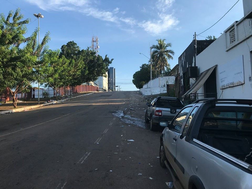 JESUS NÃO COMBINA COM LIXO - POR PROFESSOR NAZARENO* - News Rondônia