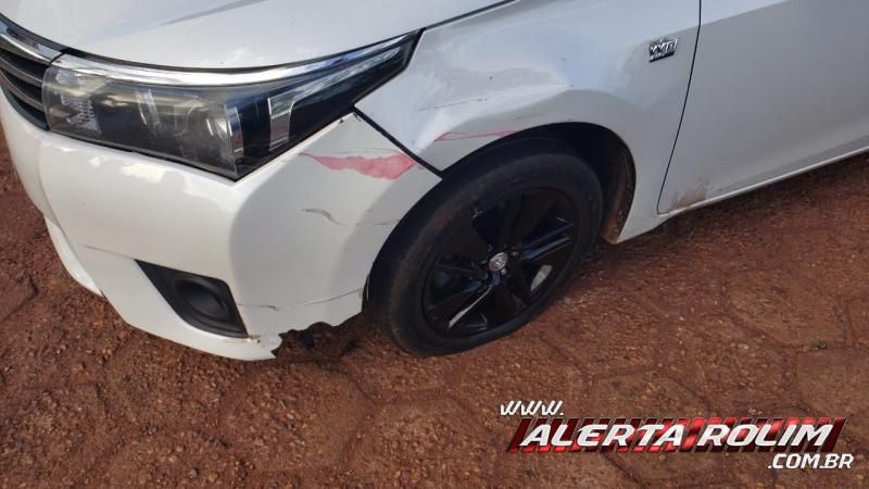 MOTOCICLISTA BATE EM CARRO E EM CARRETA QUE ESTAVA ESTACIONADA - News Rondônia