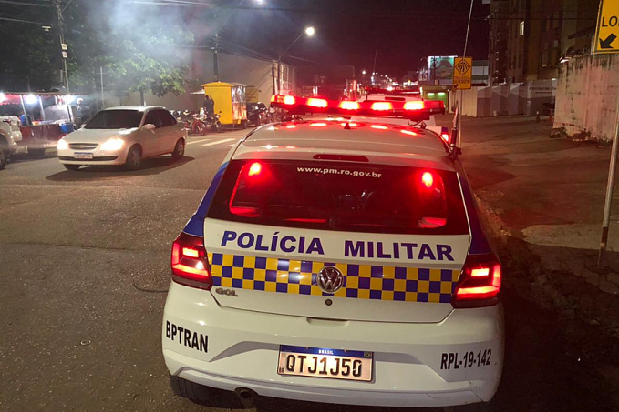 Motociclista foge após atingir traseira de outra moto e deixar vítima lesionada - News Rondônia