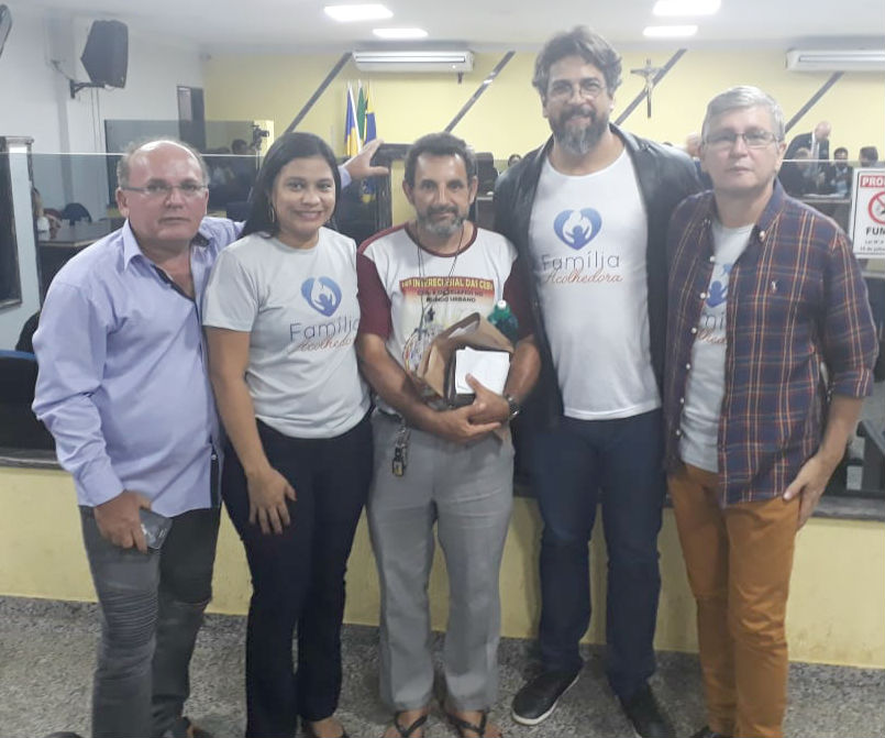 ÂMBITO FAMILIAR - LEI QUE CRIA E REGULAMENTA O PROJETO FAMÍLIA ACOLHEDORA É APROVADA PELA CÂMARA DE VEREADORES - News Rondônia