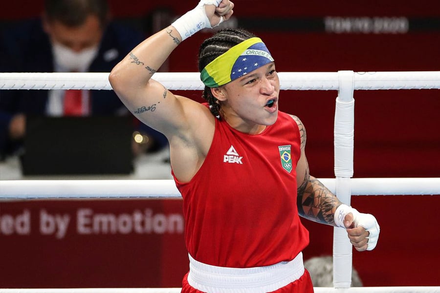 Bia Ferreira sobra na estreia no boxe e avança às quartas em Tóquio - News Rondônia