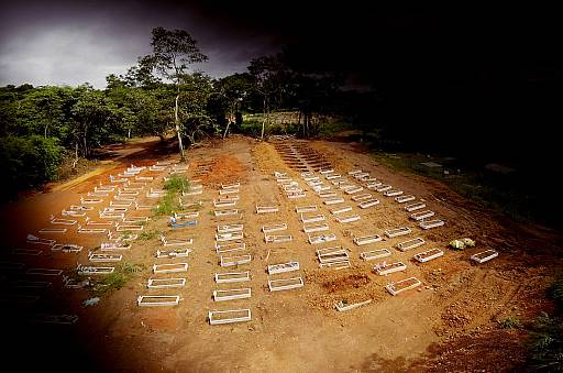 Após explosão de mortes, cemitério de Porto Velho fica sem espaço para novas covas - News Rondônia