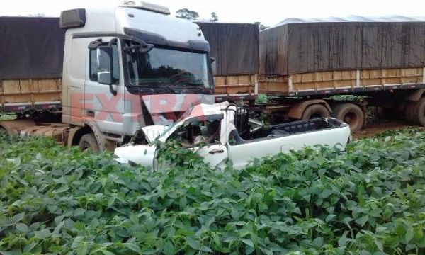 VILHENENSE MORRE APÓS COLIDIR DE FRENTE COM CARRETA NA BR-174 - News Rondônia