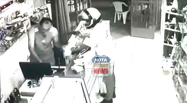 DISTRIBUIDORA É ALVO DE ASSALTANTES E AÇÃO É FLAGRADA POR CÂMERAS DE SEGURANÇA - VEJA VÍDEO - News Rondônia