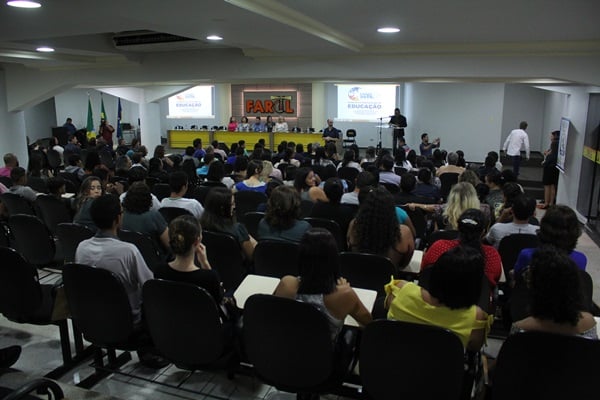 ROLIM DE MOURA SEDIOU A CONFERÊNCIA INTERMUNICIPAL DE EDUCAÇÃO - News Rondônia