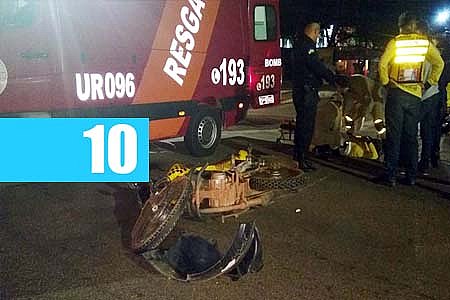 MOTOTAXISTA PARADO EM SEMÁFORO É ATROPELADO POR MOTORISTA DE APLICATIVO - FOTOS - News Rondônia