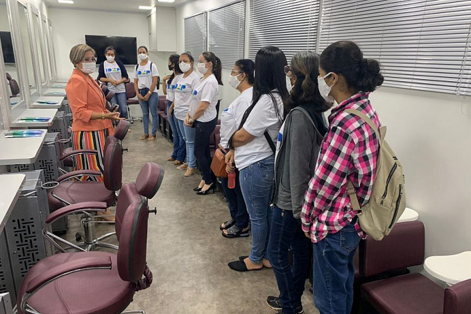Cursos do projeto 'Educação sobre Rodas' iniciam em Vilhena; município é o terceiro a receber a escola itinerante - News Rondônia