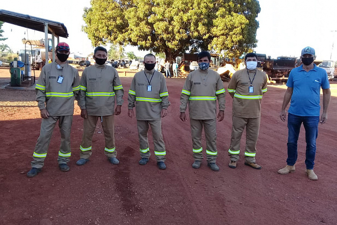 Rolim: Equipe de eletricistas da secretaria de obras recebe uniforme antichamas - News Rondônia