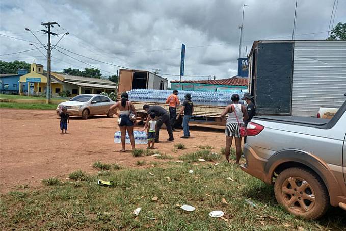 Após solicitação de Vereador Carlos Damaceno, Defesa Civil atende famílias do Médio Madeira - News Rondônia