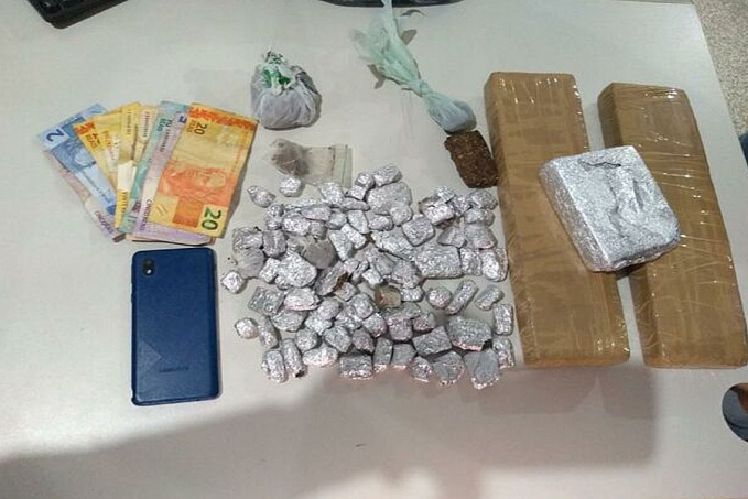 Ariquemes: Policiais militares desarticulam ponto de venda de drogas e apreendem mais de 2kg de entorpecente - News Rondônia