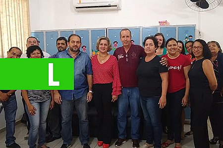 PRESIDENTE DA ASSEMBLEIA LEGISLATIVA VISITA ESCOLA BEATRIZ FERREIRA DA SILVA EM JI-PARANÁ - News Rondônia