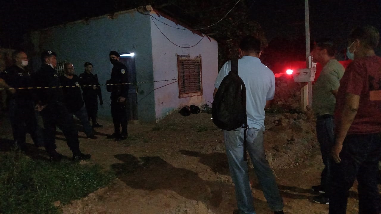 DORMINDO: Homem é executado a tiros após ter casa invadida no Lagoa - News Rondônia