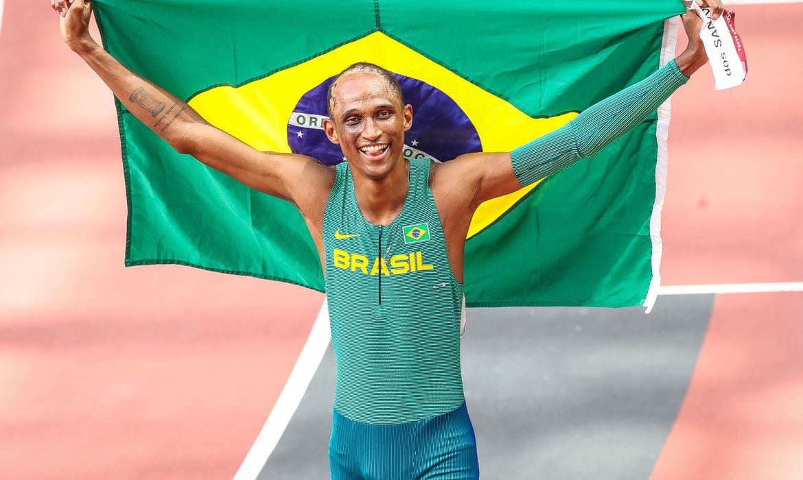 OLÍMPIADAS: Alison dos Santos é bronze nos 400 m com barreiras - News Rondônia