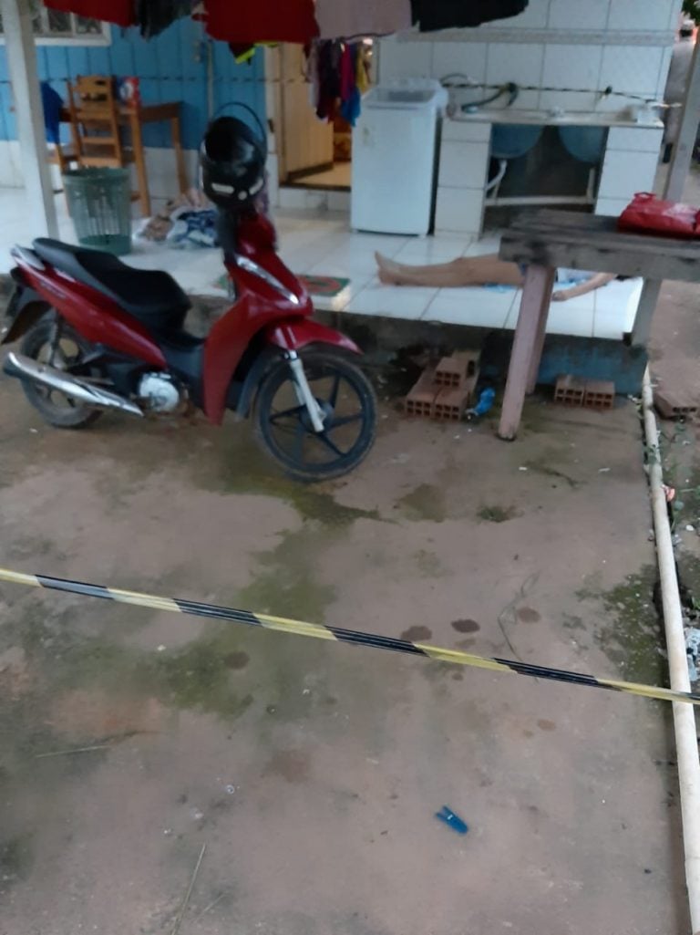 JOVEM DE 21 ANOS COMETE SUICÍDIO EM INTERIOR DE RO - News Rondônia