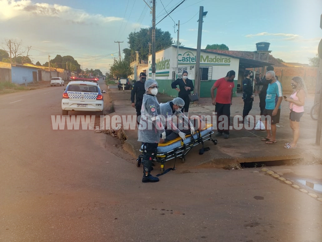 JOVEM RECEBE ATENDIMENTO DA EQUIPE DO SAMU APÓS SER ATROPELADA EM CRUZAMENTO NA CAPITAL - News Rondônia