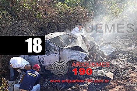 URGENTE - BEBÊ E DOIS ADULTOS MORREM CARBONIZADOS APÓS VEÍCULO COLIDIR EM CABECEIRA DE PONTE - News Rondônia
