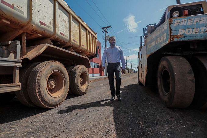 INFRAESTRUTURA - Prefeitura segue obras de pavimentação no bairro Aponiã - News Rondônia