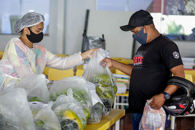 Mais de 7 mil estudantes das escolas estaduais de Jaru são beneficiados com kits merenda escolar - News Rondônia