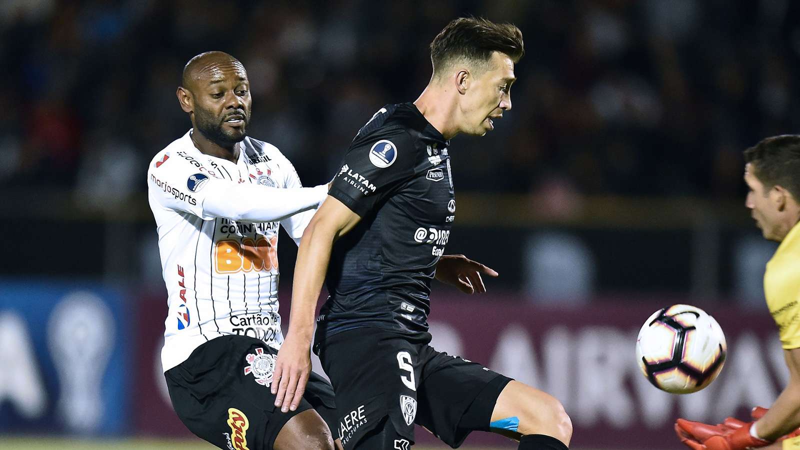 CORINTHIANS LUTA MUITO, MAS EMPATA COM DEL VALLE, QUE VAI À FINAL DA SUL-AMERICANA - News Rondônia