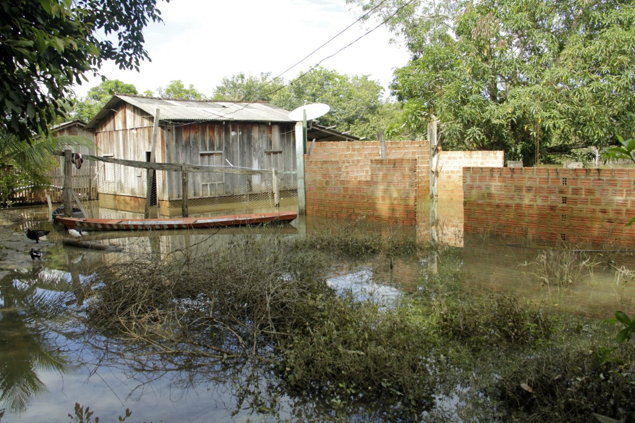 ZONAS CRÍTICAS DE MALÁRIA EM RONDÔNIA RECEBERÃO MOSQUITEIROS COM INSETICIDA DE LONGA DURAÇÃO - News Rondônia