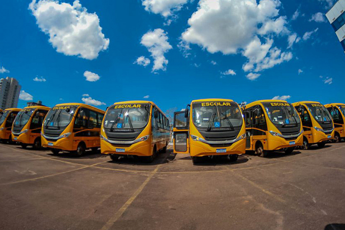 Governo de Rondônia entrega 25 ônibus escolares para atender escolas estaduais e municipais do Estado - News Rondônia