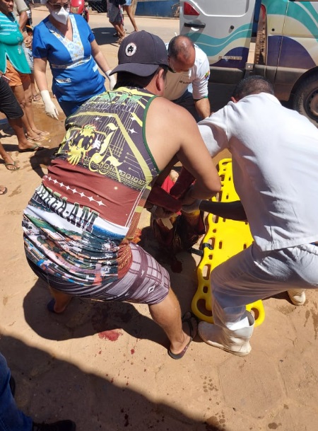 GARGALO DE GARRAFA - Bebedeira entre indígenas acaba em morte em Lábrea; imagens fortes - News Rondônia