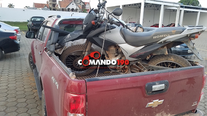 EM JI-PARANÁ, PM RECUPERA CAMINHONETE QUE FOI ROUBADA NA CIDADE DE ROLIM DE MOURA E PRENDE SUSPEITOS  VIDEO - News Rondônia