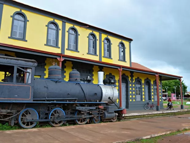EMDUR LEVA PONTOS DE LUZ A TRECHOS DA MADEIRA MAMORÉ E FAVORECE PASSEIOS DE TURISTAS E VISITANTES EM LITORINA - News Rondônia