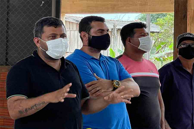 Prefeito de Candeias se reúne com feirantes de Triunfo para alinhar entrega do Feirão do Produtor - News Rondônia