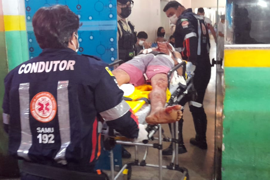FUGIU DA MORTE: Suposto usuário de drogas é atacado a pauladas e pede ajuda em igreja na leste - News Rondônia