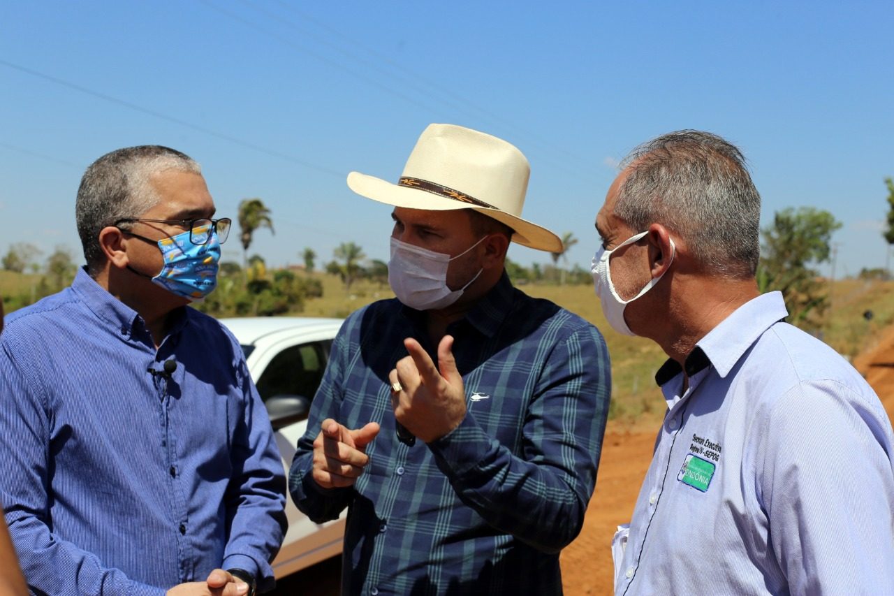 ESTRADAS: Governo de Rondônia inicia manutenção e asfaltamento na RO-470 que liga Vale do Paraíso a Ouro Preto DOeste - News Rondônia