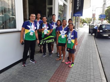 SUPERAR AS DIFICULDADES É UMA LIÇÃO TIRADA DOS TREINOS DE BADMINTON NO DISTRITO DE IATA, EM GUAJARÁ MIRIM - News Rondônia