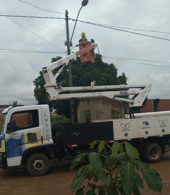 Emdur atende solicitação do vereador Márcio Pacele no bairro Parque Amazônia, em Porto Velho - News Rondônia