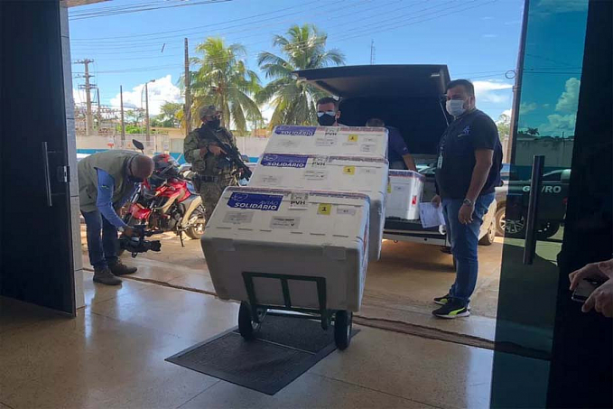 chegada de 5.850 doses de vacinas contra a covid-19 em Rondônia - News Rondônia