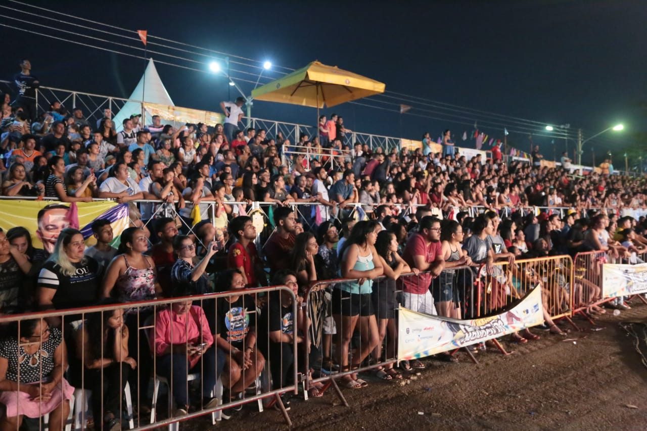 EMOÇÃO E ALEGRIA MARCAM A SÉTIMA NOITE DA 38ª EDIÇÃO DO ARRAIAL FLOR DO MARACUJÁ - News Rondônia