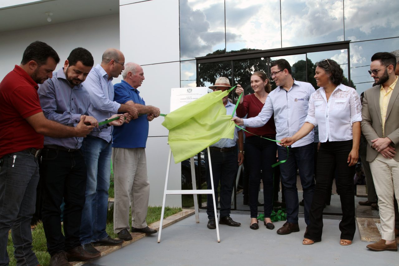 GOVERNO DE RONDÔNIA ENTREGA MAQUINÁRIOS EM SÃO FRANCISCO DO GUAPORÉ E PROJETA AVANÇO DA PRODUÇÃO AGRÍCOLA - News Rondônia