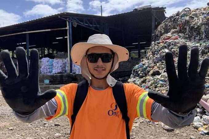 Gari acha no lixo sacola com R$ 4 mil e devolve ao dono - News Rondônia