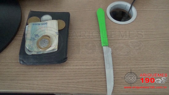 ELEMENTO É DETIDO POR POPULARES APÓS TENTAR ROUBAR IDOSO - News Rondônia