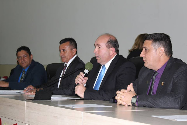 REUNIÃO FECHADA NO GABINETE DO VEREADOR MARCELO REIS DEFINE FUTURO DE EDWILSON NEGREIROS NA PRESIDÊNCIA - News Rondônia