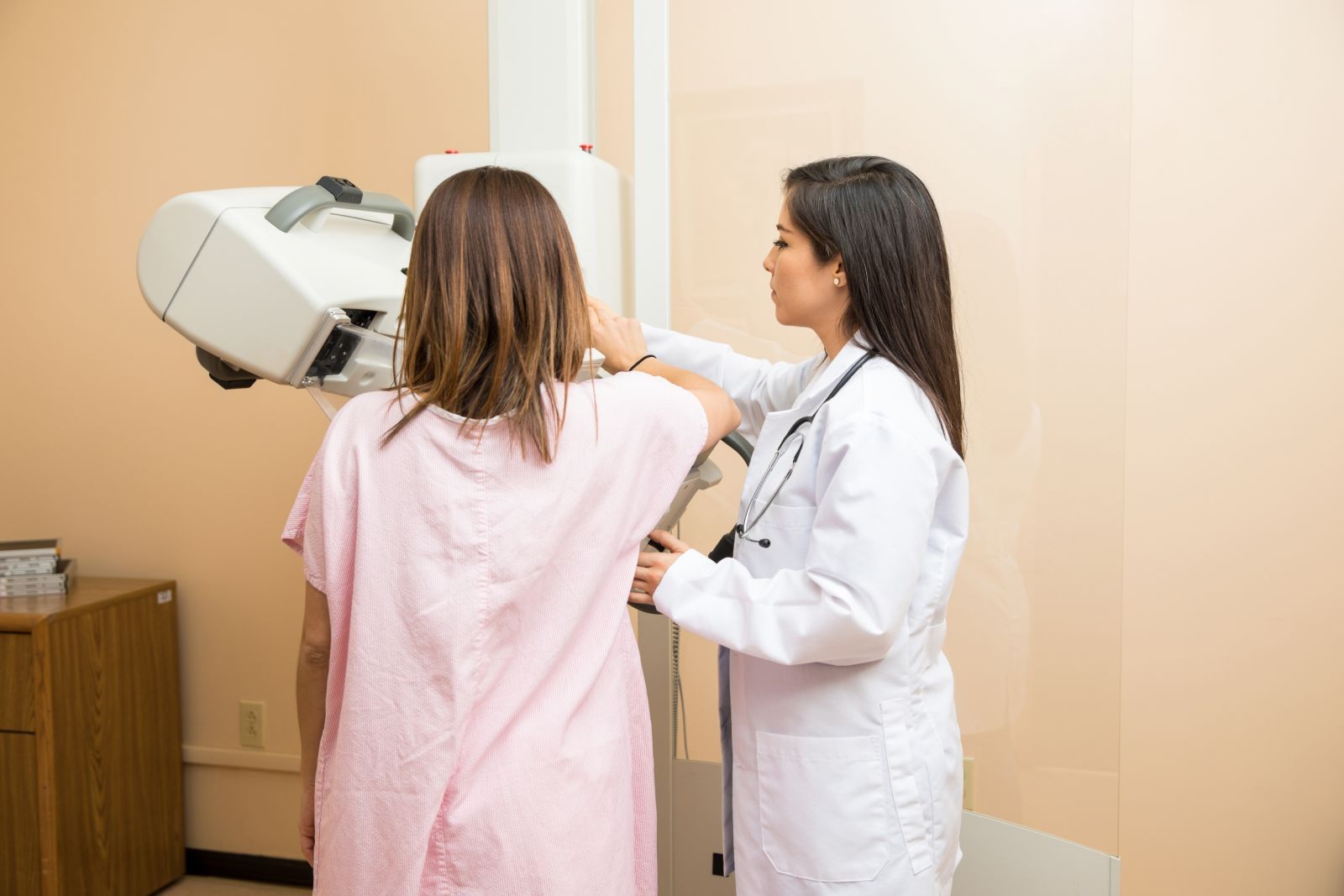 MAIS DE MIL EXAMES DE MAMOGRAFIA SÃO OFERECIDOS PARA AS MULHERES DE JARU - News Rondônia