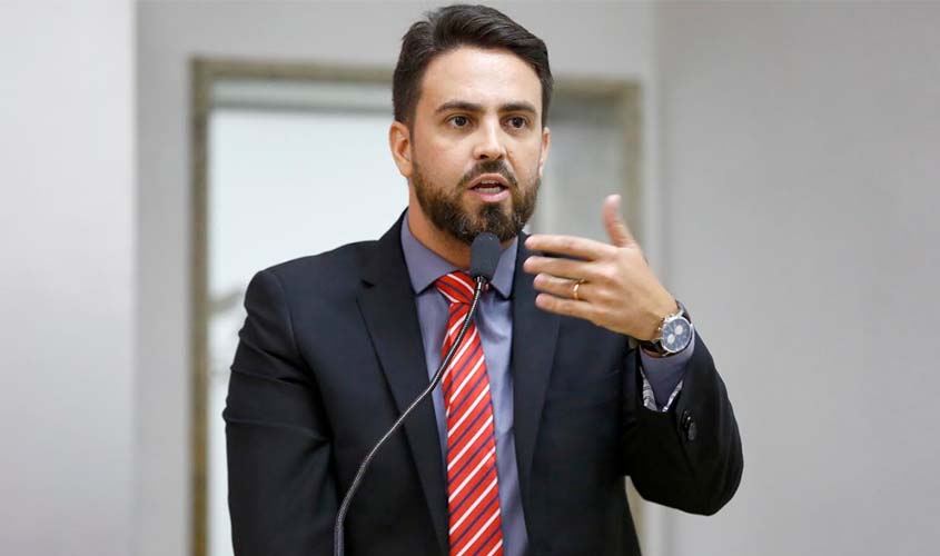 DEPUTADO LÉO MORAES APOIA AÇÃO SOCIAL QUE ACONTECE NESTE SÁBADO NA ESCOLA CAPITÃO CLÁUDIO MANOEL DA COSTA - News Rondônia