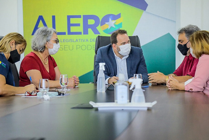 Presidente Alex Redano se reúne com dirigentes lojistas, que apresentam o Move Varejo - News Rondônia