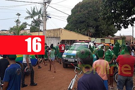 MENOR DETIDO ONTEM LEVA SURRA HOJE AO TENTAR ASSALTAR SALÃO (VÍDEO) - News Rondônia