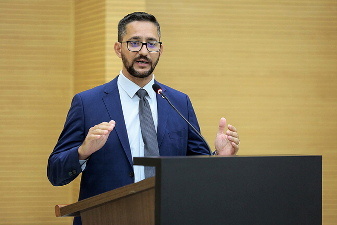 PEDIDO ATENDIDO  Deputado Anderson agradece governador que transferiu concessão para o município e anunciou R$ 10 milhões para nova rodoviária de Porto Velho - News Rondônia