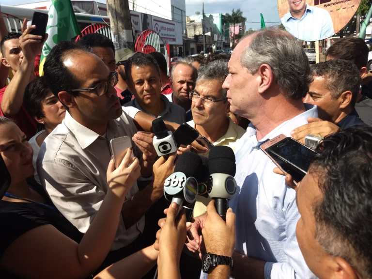 NO ACRE, CIRO DIZ QUE VAI TIRAR NOMES DO SPC E FAZ CRÍTICAS A BOLSONARO - News Rondônia