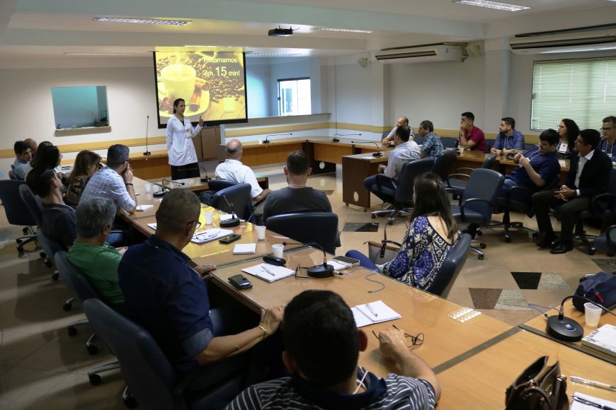 MÉDICOS DAS UNIDADES DE URGÊNCIA E EMERGÊNCIA SÃO CAPACITADOS PARA DETERMINAÇÃO DE MORTE ENCEFÁLICA - News Rondônia