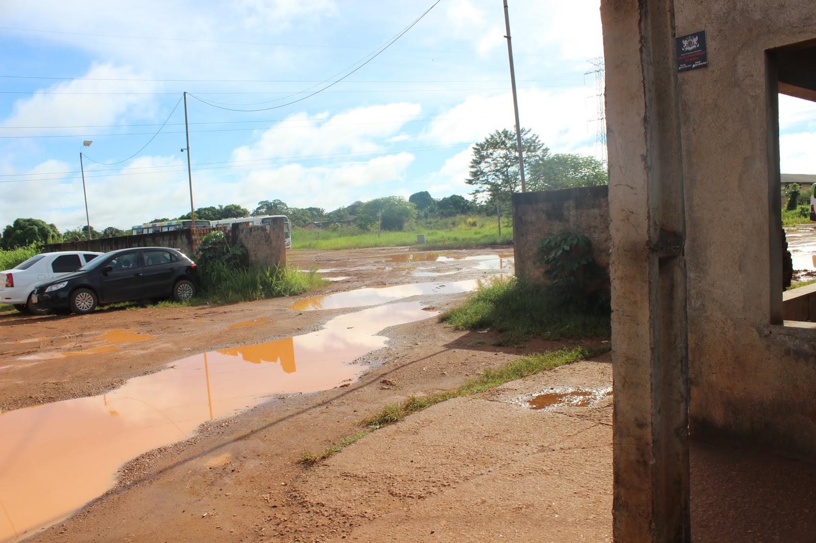 CANDEIAS DO JAMARI - SEM REPRESENTANTES NO MUNICÍPIO, POPULAÇÃO SOFRE COM PROBLEMA DO TRANSPORTE COLETIVO - News Rondônia