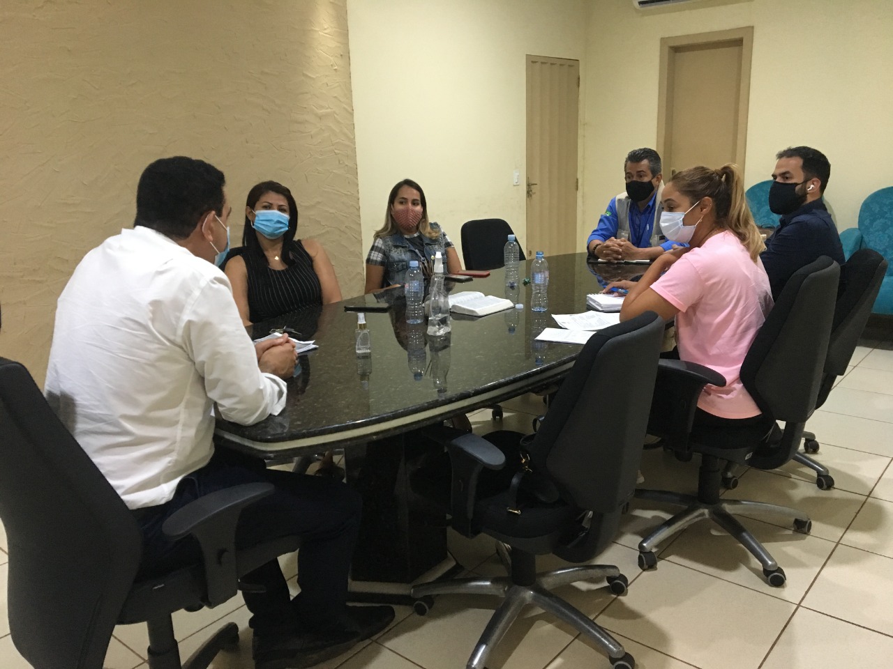 Rolim: Representantes do governo do estado se reúnem com prefeito Aldo Júlio e anunciam que recuperação da malha viária começará no dia 02 de outubro - News Rondônia